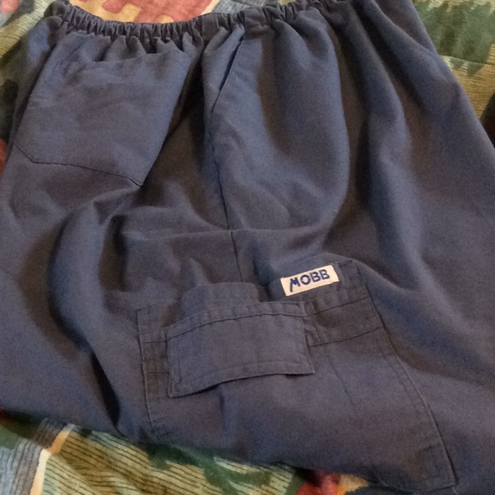🍀MOBB scrub pants